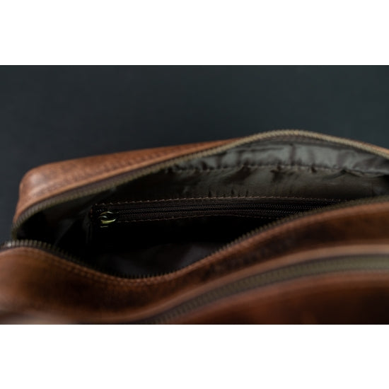 Kodiak Leather | Buffalo Leather Dopp (Select)..