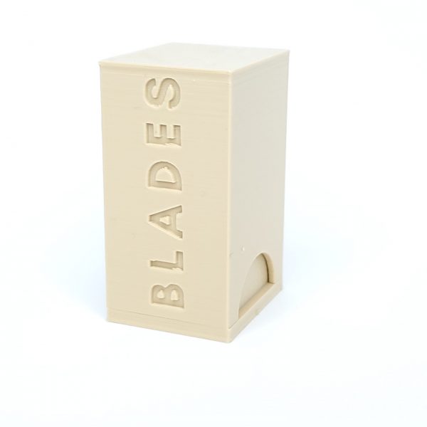 Section Razer Blade Box Razor Blade Box – Top of the Chain