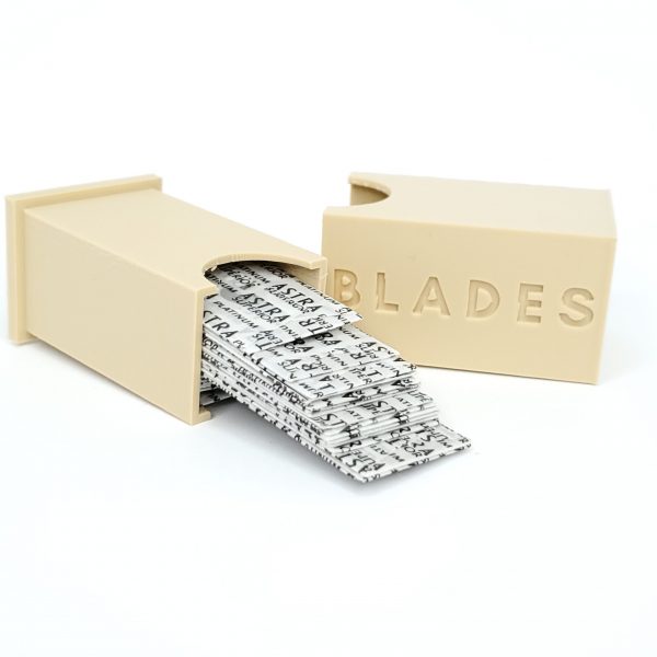 Section Razer Blade Box Razor Blade Box – Top of the Chain