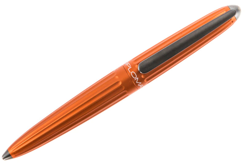 Diplomat | Aero Fountain Pen Orange, Fine