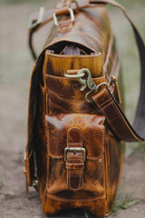 Kodiak Leather | Sitka Leather Messenger (Antique Brown)